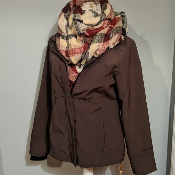 Free Country Jackets & Blazers - Free country lightly lined rain jacket.